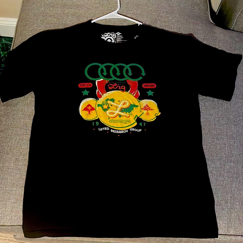 LRG Unite Nations men’s T-shirt